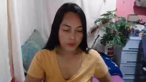 Snapshot of sweety_angel572520 chatting on 17, 12, 2025 Sweety Angel online show from 17, 12, 2025
