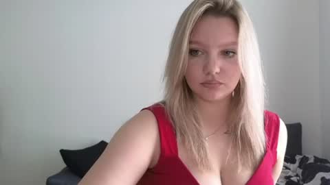 Snapshot of sweety_bettyyy chatting on 10, 7, 2026 Betty online show from 10, 7, 2026