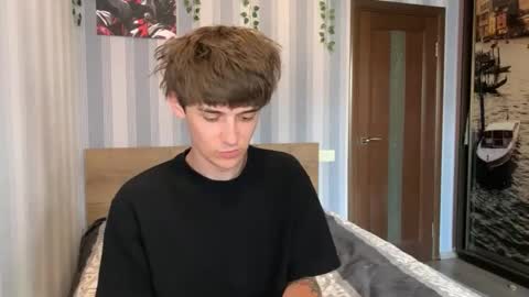 Sweety Dude online show from 15, 5, 2026