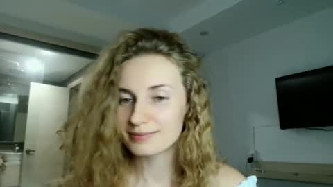 Snapshot of sweety_fruits chatting on 11, 2, 2026 sweety_fruits online show from 11, 2, 2026