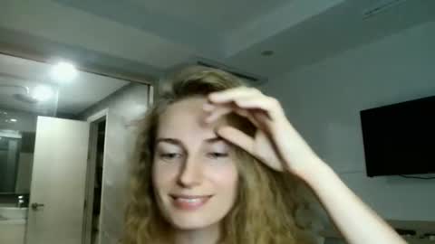 Snapshot of sweety_fruits chatting on 11, 3, 2026 sweety_fruits online show from 11, 3, 2026