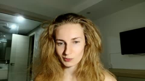 Snapshot of sweety_fruits chatting on 2, 4, 2026 sweety_fruits online show from 2, 4, 2026