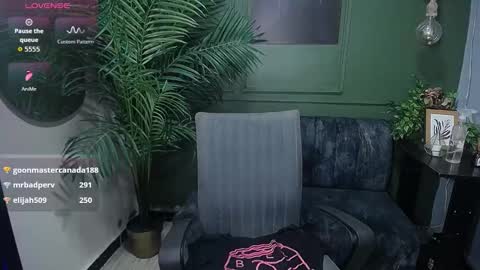 Emma online show from 28, 9, 2025