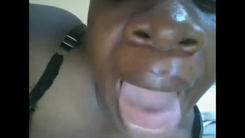 sweetyass25 online show from 19, 10, 2025