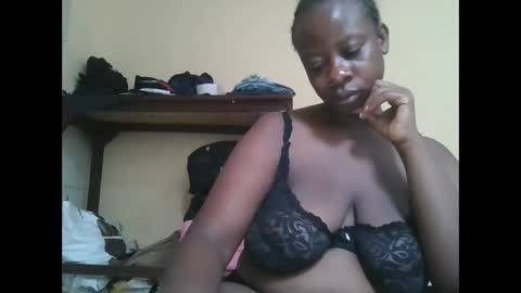 sweetyass25 online show from 6, 11, 2025