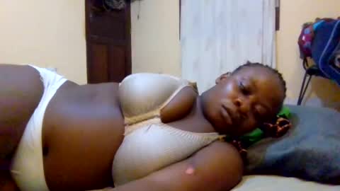 Snapshot of sweetyass25 chatting on 2, 7, 2026 sweetyass25 online show from 2, 7, 2026