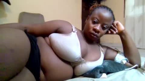 Snapshot of sweetyass25 chatting on 4, 7, 2026 sweetyass25 online show from 4, 7, 2026