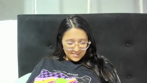 sweetyypeach online show from 1, 2, 2025