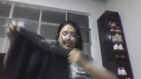 sweetyypeach online show from 1, 12, 2025