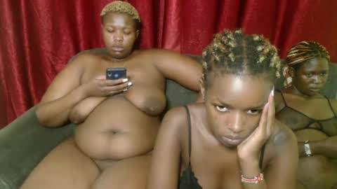 Snapshot of sweetz_candice chatting on 16, 2, 2025 sweetz_candice online show from 16, 2, 2025