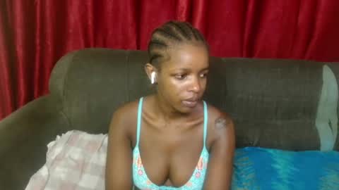 Snapshot of sweetz_candice chatting on 27, 2, 2025 sweetz_candice online show from 27, 2, 2025