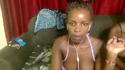 Snapshot of sweetz_candice chatting on 9, 3, 2025 sweetz_candice online show from 9, 3, 2025
