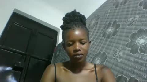 Snapshot of sweetz_candice chatting on 13, 9, 2025 sweetz_candice online show from 13, 9, 2025