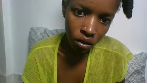 Snapshot of sweetz_candice chatting on 14, 9, 2025 sweetz_candice online show from 14, 9, 2025