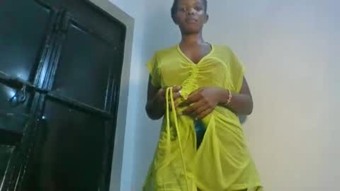 Snapshot of sweetz_candice chatting on 17, 9, 2025 sweetz_candice online show from 17, 9, 2025