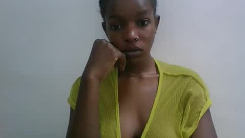 Snapshot of sweetz_candice chatting on 21, 9, 2025 sweetz_candice online show from 21, 9, 2025
