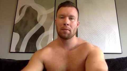 Snapshot of swekingxx chatting on 9, 11, 2025 swekingxx online show from 9, 11, 2025