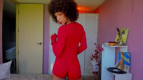 Snapshot of swettcabol chatting on 10, 9, 2025 swettcabol online show from 10, 9, 2025