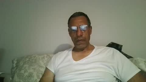 swimmerbod2495 online show from 18, 2, 2026