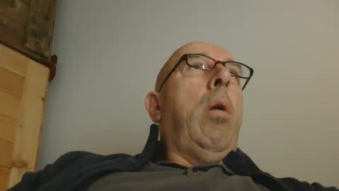 Snapshot of swissscooby55 chatting on 1, 10, 2025 swissscooby55 online show from 1, 10, 2025