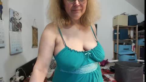 switchlorenx online show from 4, 2, 2026