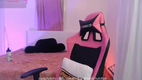Snapshot of switchykitty chatting on 26, 9, 2025 ashley blayde online show from 26, 9, 2025