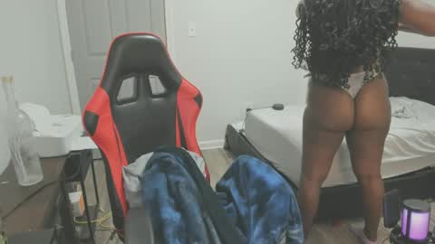 sxamleuy online show from 3, 10, 2025