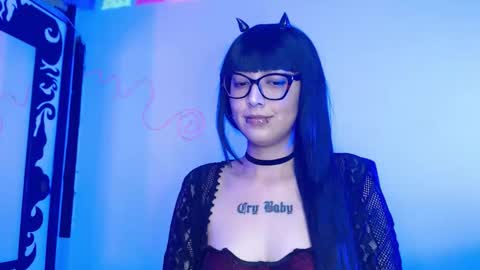 Snapshot of sxdbxtch chatting on 12, 5, 2026 Alice Phantom online show from 12, 5, 2026