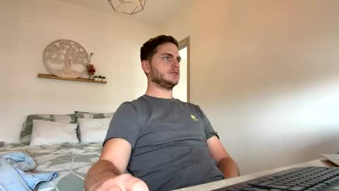 Snapshot of syl092 chatting on 12, 3, 2026 syl092 online show from 12, 3, 2026