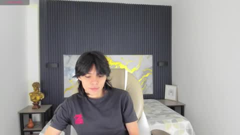 sylasfrost online show from 3, 12, 2025