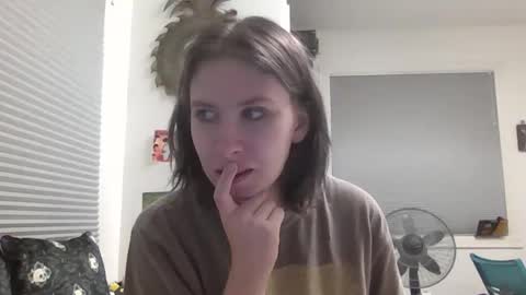 Snapshot of sylphy04 chatting on 2, 11, 2025 Sylphy online show from 2, 11, 2025