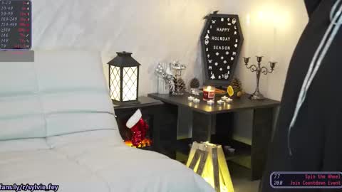 Sylvie online show from 22, 12, 2025