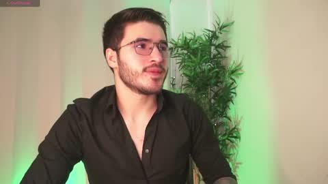 t0ny_wylie online show from 14, 4, 2026