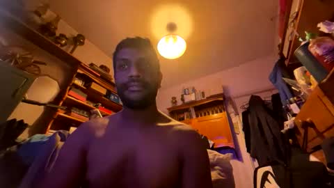 t_bagggg_ya2022 online show from 24, 5, 2026