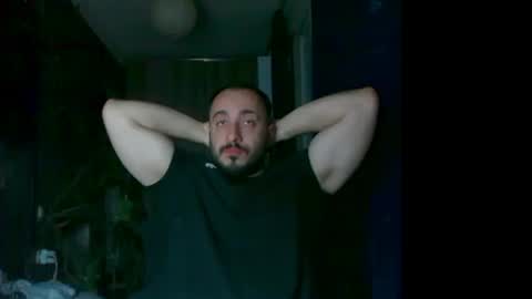 Snapshot of t_huracane chatting on 1, 5, 2026 Huracane online show from 1, 5, 2026