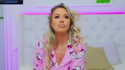 Arianna online show from 3, 1, 2025