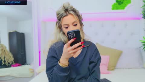 Arianna online show from 4, 1, 2025