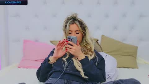 Arianna online show from 4, 1, 2025