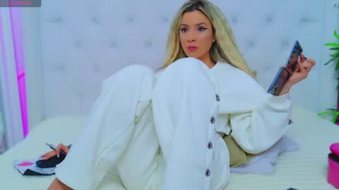 Arianna online show from 21, 1, 2025