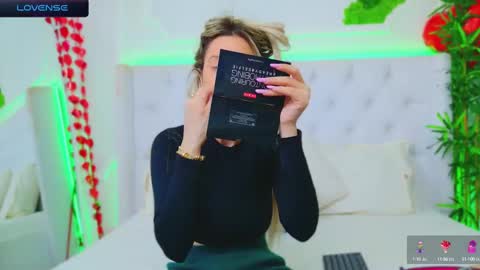 Arianna online show from 19, 2, 2025