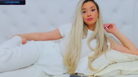 Arianna online show from 24, 2, 2025