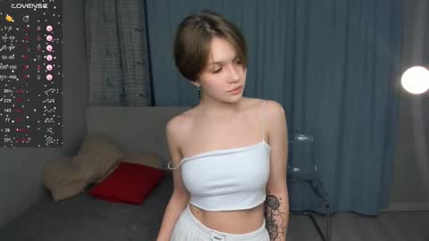 Snapshot of taitechill chatting on 10, 2, 2025 Jessi online show from 10, 2, 2025