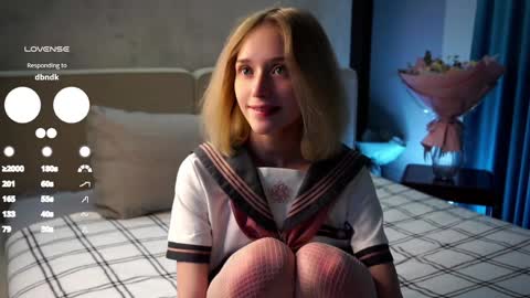 Mia online show from 1, 2, 2025