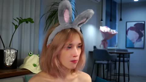 Mia online show from 13, 2, 2025