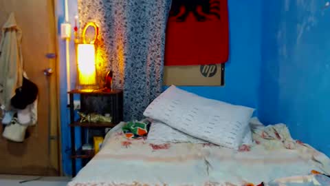 Snapshot of takemetoheavenbaby chatting on 18, 5, 2026 anne online show from 18, 5, 2026