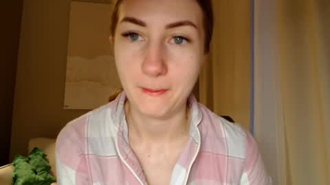 Snapshot of taliiyafiredream chatting on 3, 1, 2025 Kira online show from 3, 1, 2025