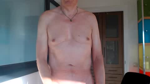 Snapshot of tall_dudenl chatting on 8, 7, 2026 Tall daddy online show from 8, 7, 2026