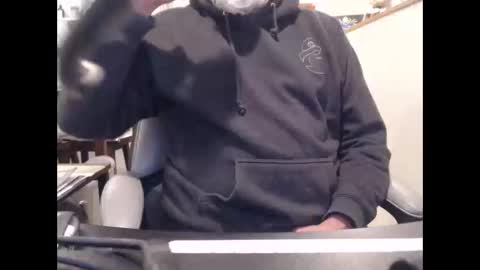 Snapshot of tallguy4unow chatting on 15, 12, 2025 tallguy4unow online show from 15, 12, 2025