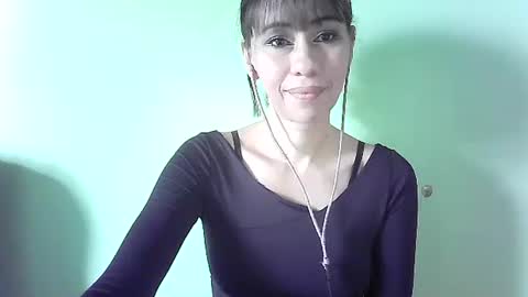 Snapshot of tallulah_riley chatting on 6, 10, 2025 Tallulah Riley online show from 6, 10, 2025