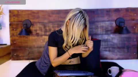 Snapshot of tamara_sanz1 chatting on 23, 4, 2026 online show from 23, 4, 2026